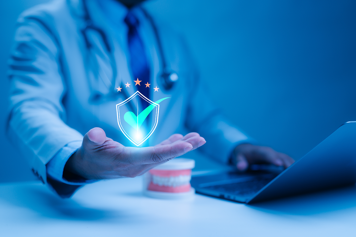 dental_compliance_image Dentist promoting dental health compliance